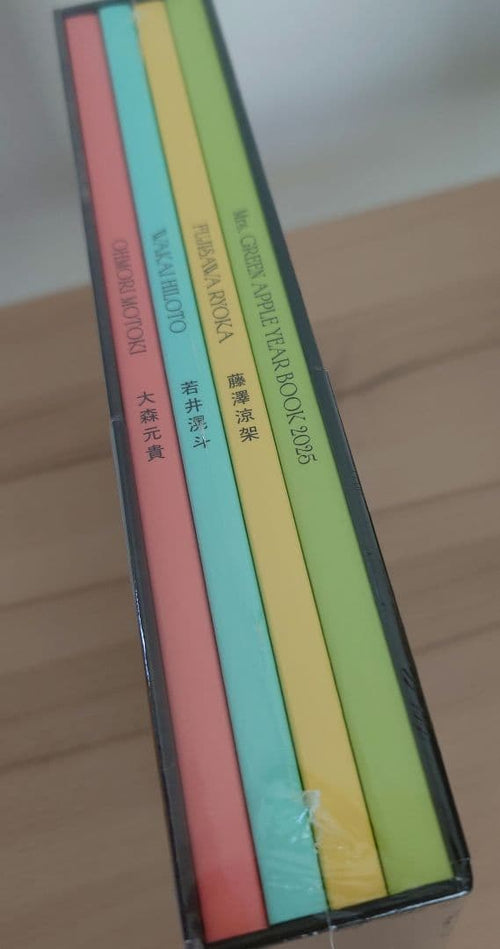 Other Mga Oitoma Book