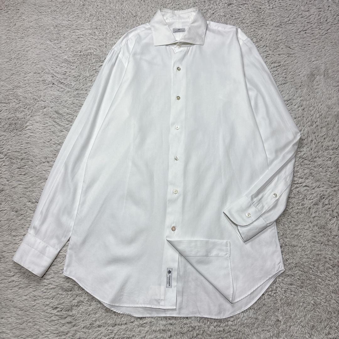 Tomorrowland Dress Shirts Business