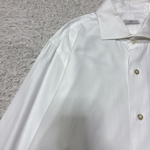 Tomorrowland Dress Shirts Business