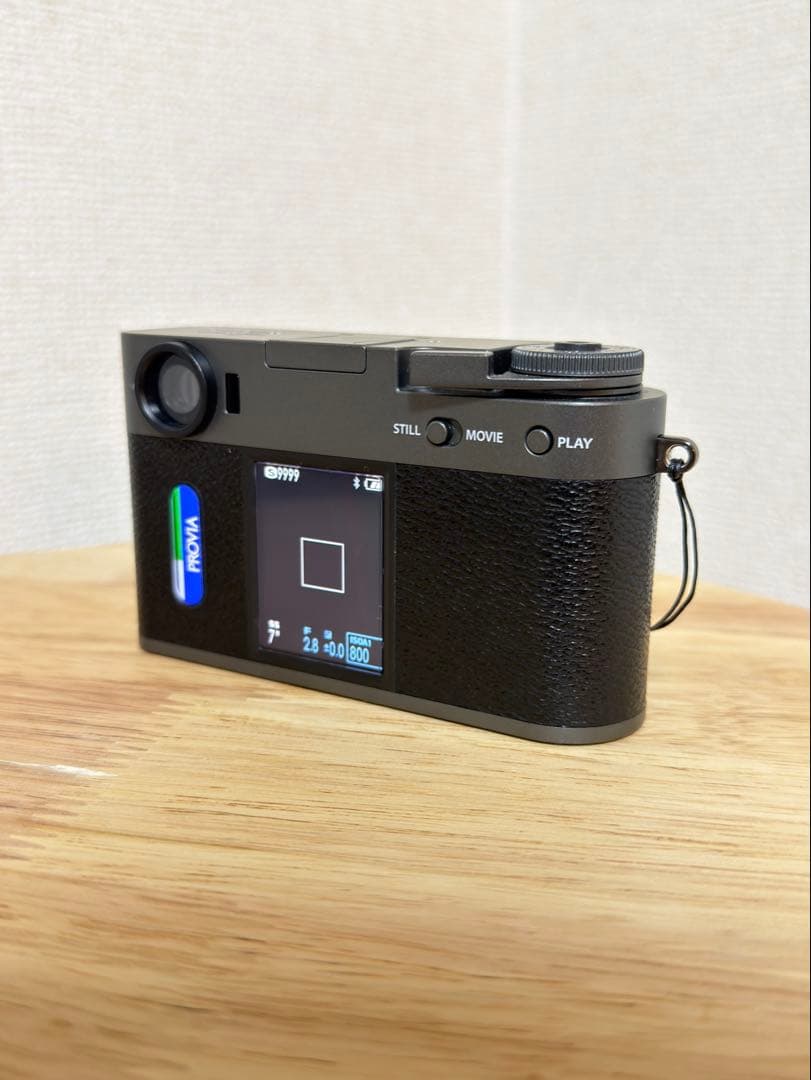 Fujifilm Compact Digital Camera X-Half X-Hf1