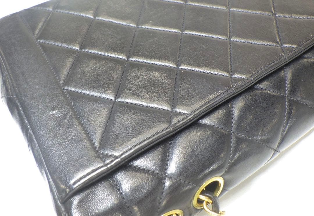 Chanel Shoulder Bags 25 4