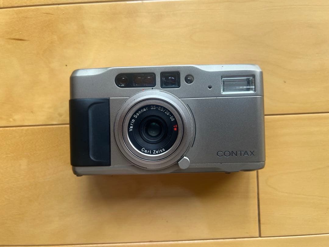 Contax Compact Cameras (Film) Tvs