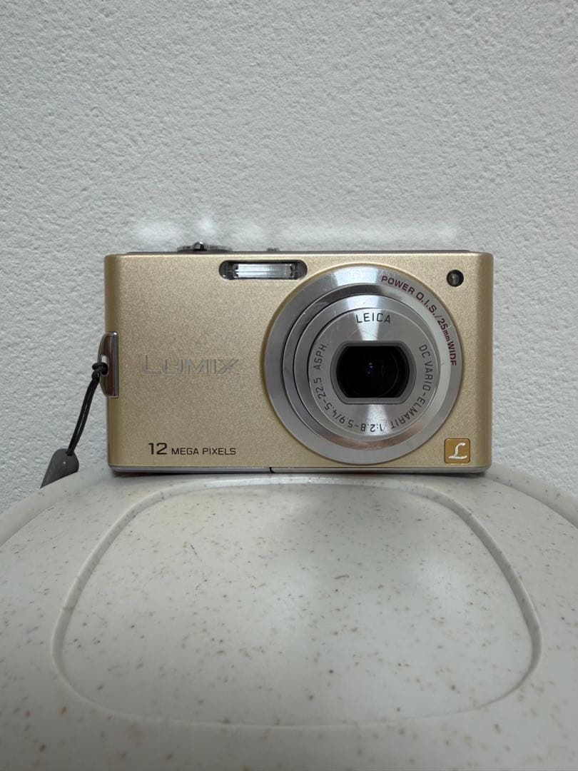 Compact Digital Cameras Panasonic Lumix Fx60