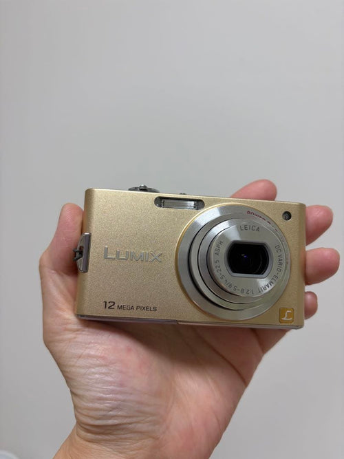 Compact Digital Cameras Panasonic Lumix Fx60