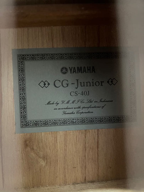 Acoustic Guitar Yamaha Cg-Junior Cs40J