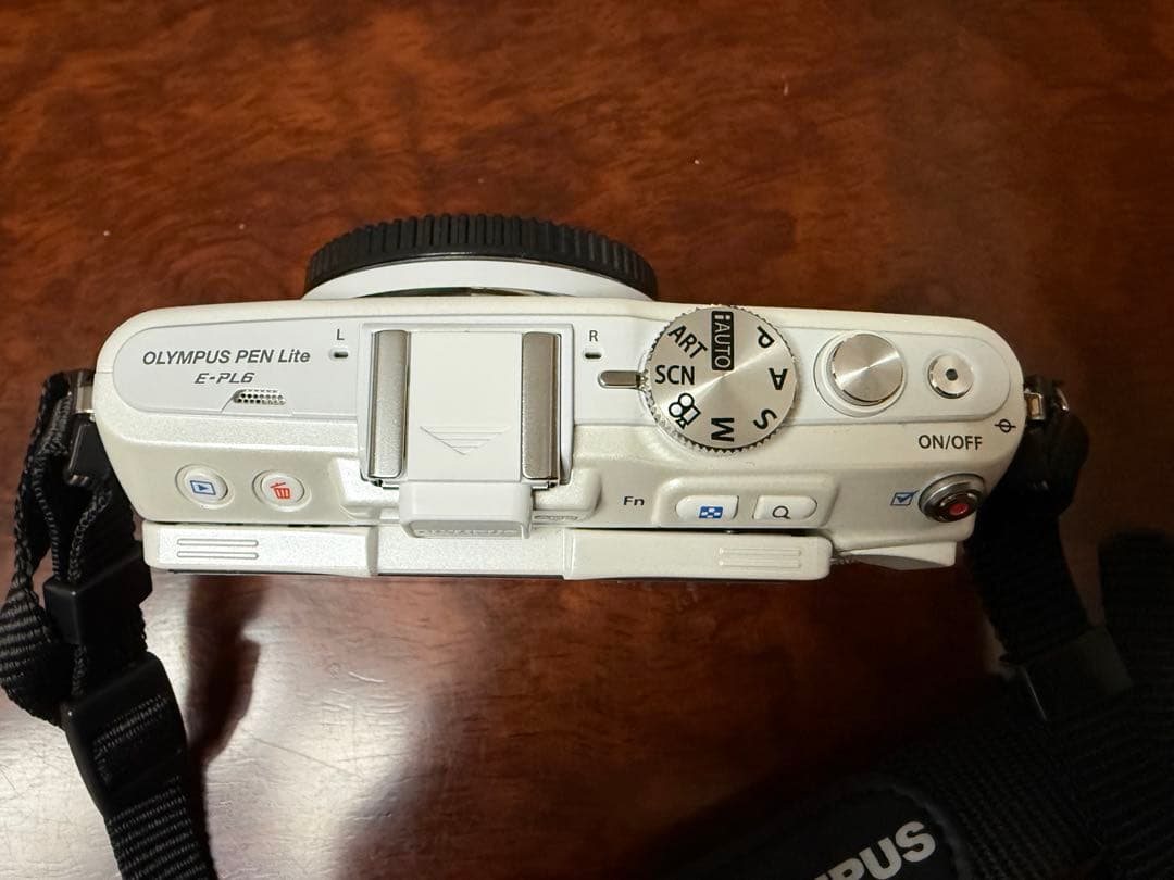 Olympus Mirrorless Interchangeable Lens Cameras Pen Lite E-Pl6