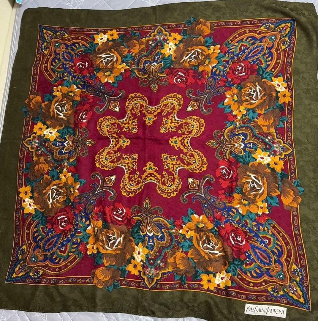 Yves Saint Laurent Stoles Shawls