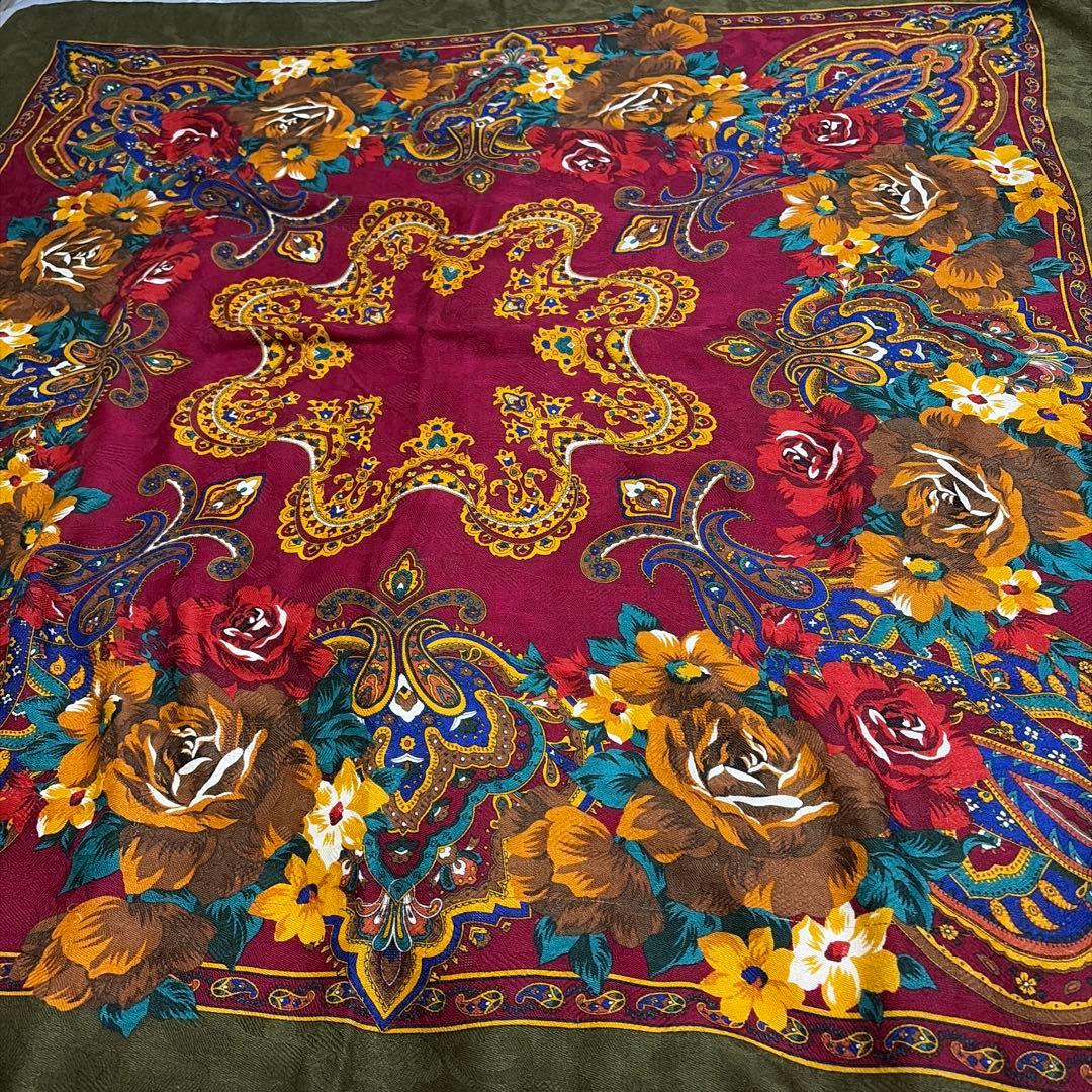 Yves Saint Laurent Stoles Shawls