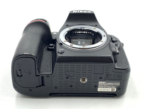 Digital Slr D7500
