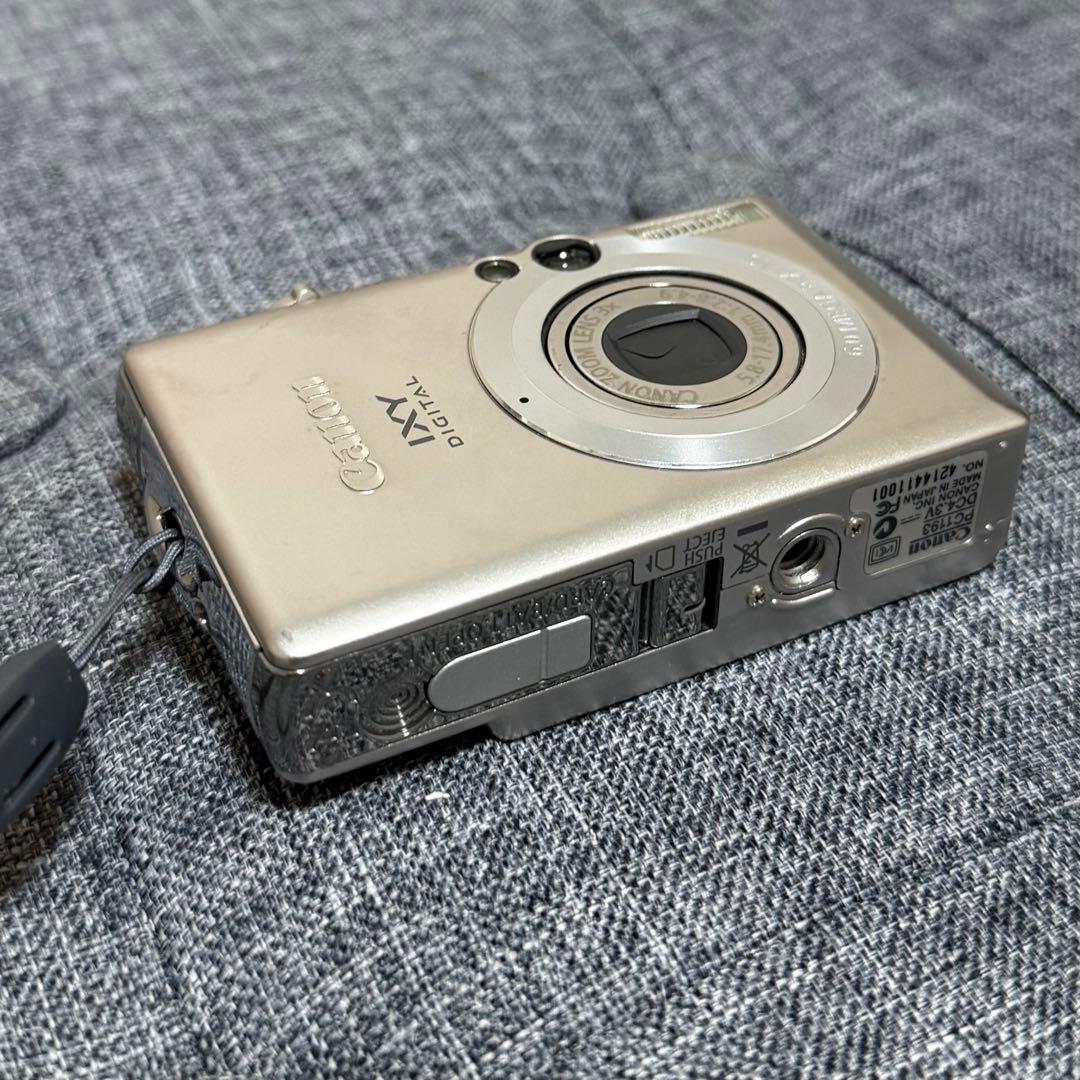 Canon Compact Digital Cameras Ixy 70