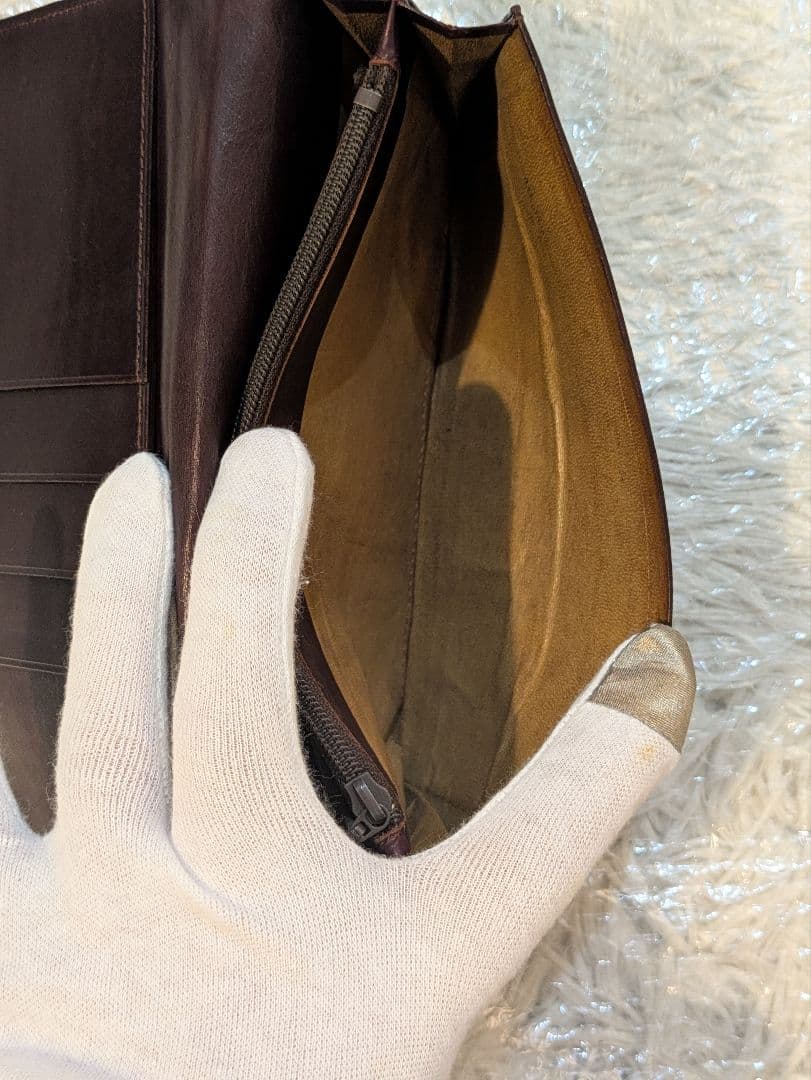 Yves Saint Laurent Long Wallets