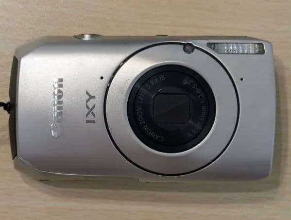 Canon Compact Digital Cameras Ixy 30S