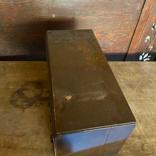 Antique Accessories Columbia
