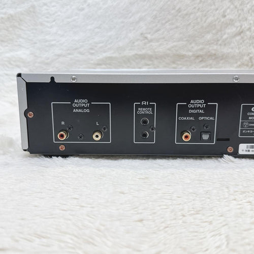 Cd Sacd Players Onkyo C-7070