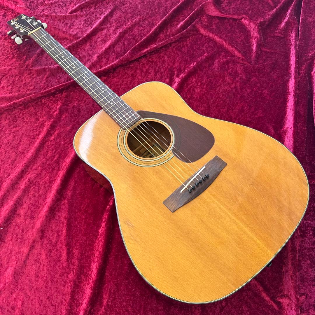 Yamaha Acoustic Guitars Fg-200 70