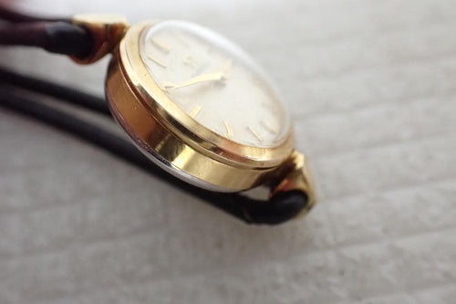 Omega Hand-Wound Watches D2-A