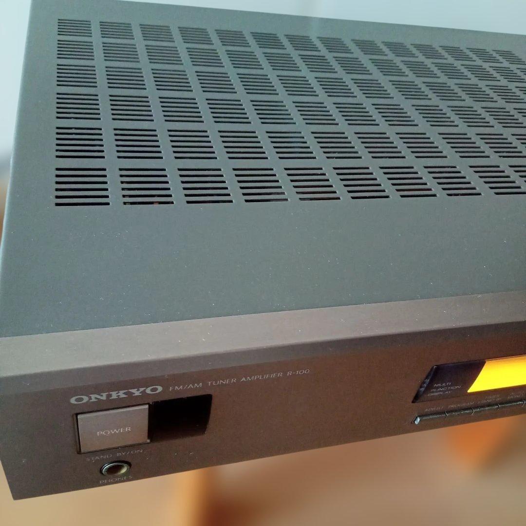 Onkyo Av Amplifiers R-100
