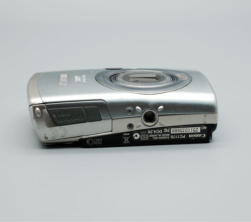 Compact Digital Cameras Canon Ixy 800 Is