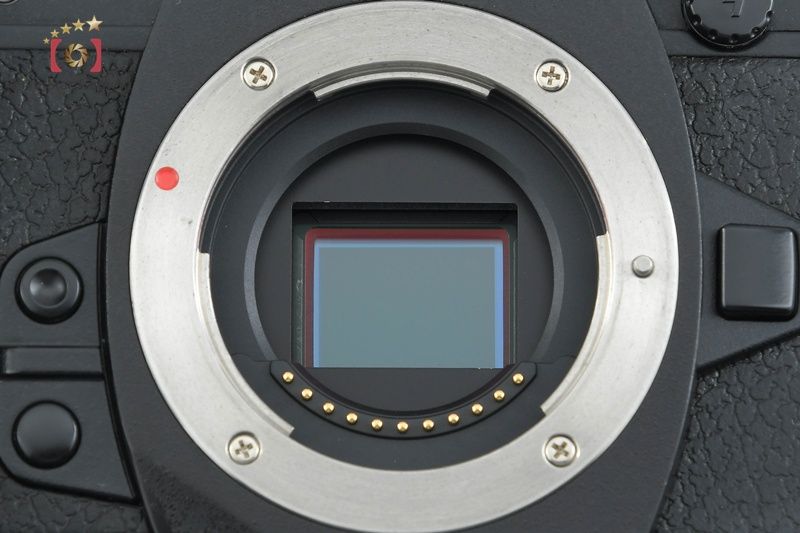 Olympus Mirrorless Interchangeable Lips Om-D E-M1