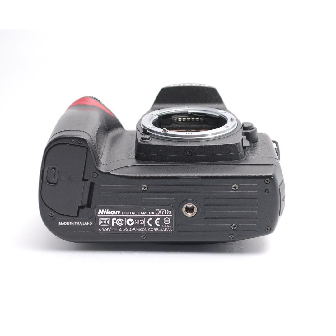 Nikon Digital Slr 1000 Off D70S 28-200