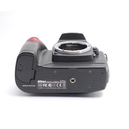Nikon Digital Slr 1000 Off D70S 28-200