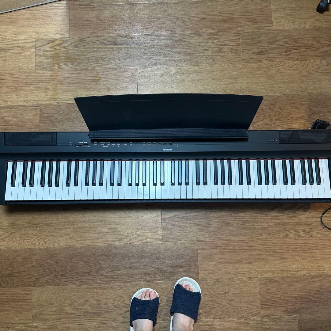 Yamaha Keyboards Digital Pianos P-125 88