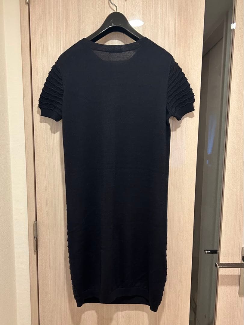 Miu Short-Sleeve