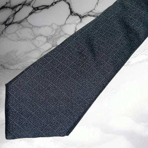 Cravates Fendi