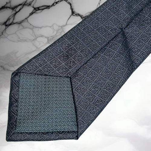Cravates Fendi