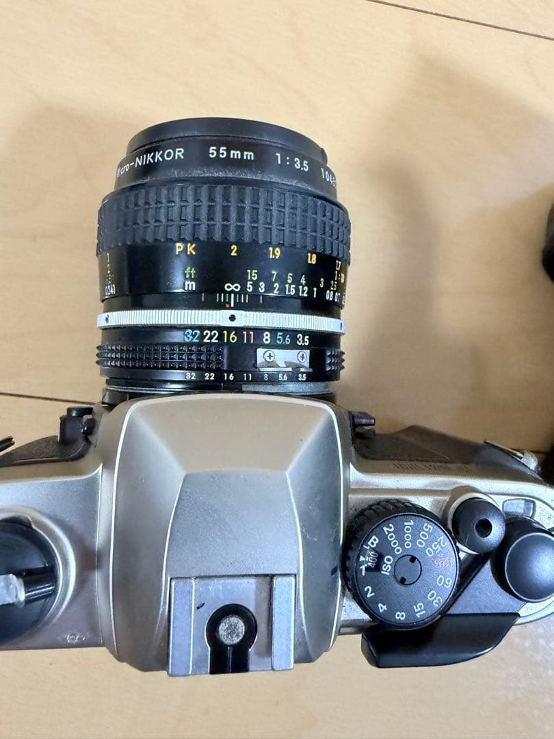 Nikon Slr Camera (Film) Fm10 Nikkor