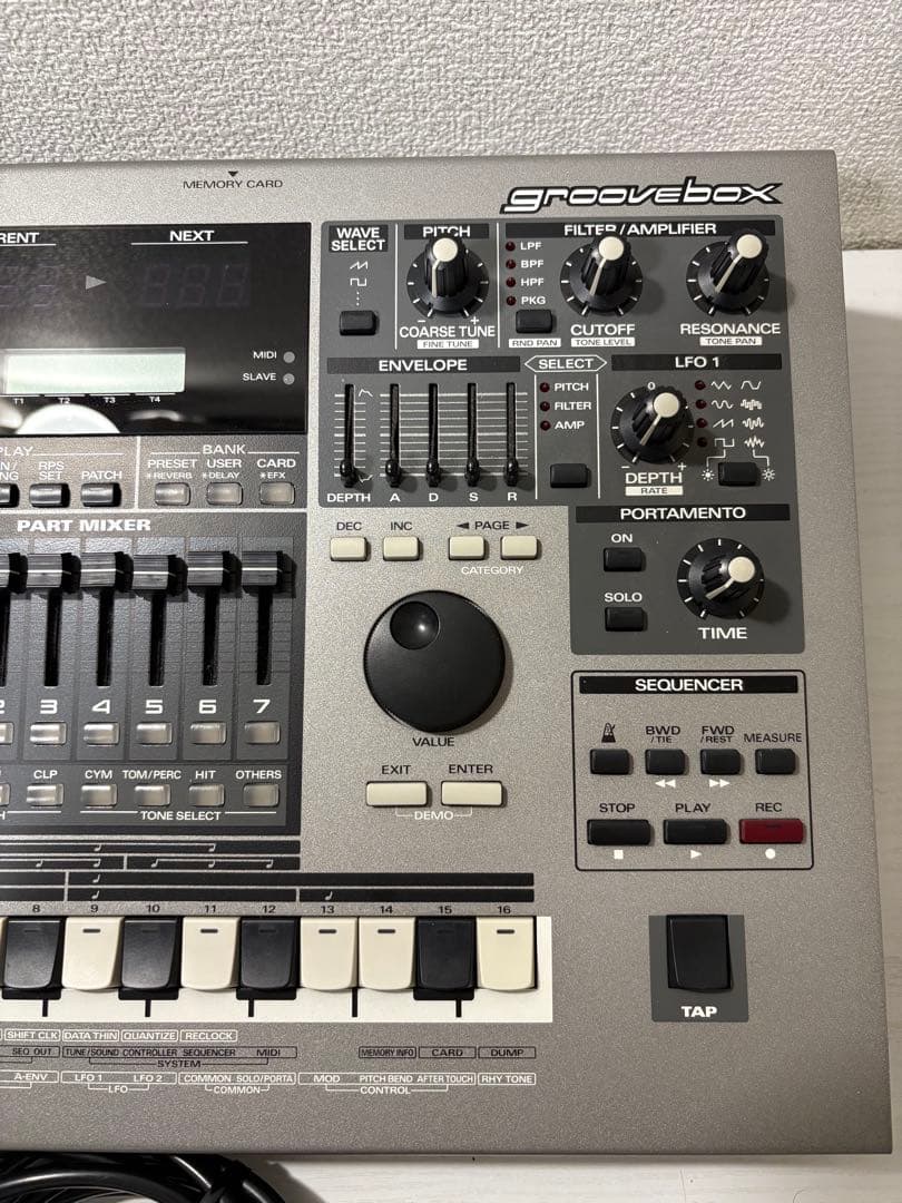 Roland Sequencer Mc-505
