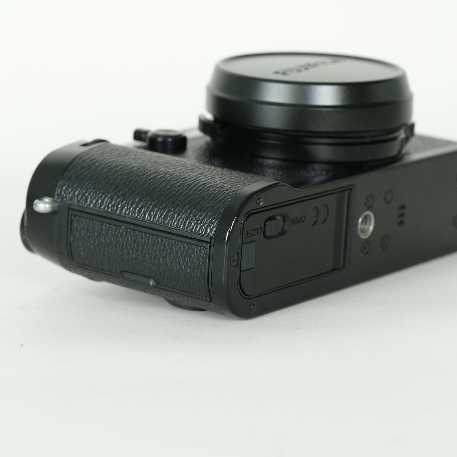 Fujifilm Compact Digital Camera 22,900 X100F