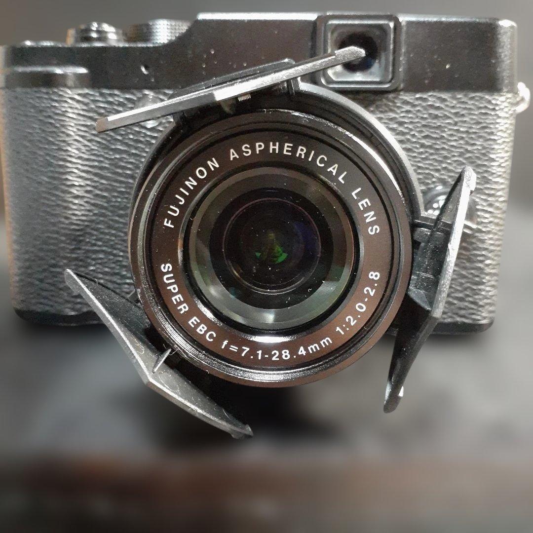Compact Digital Cameras Fujifilm X10