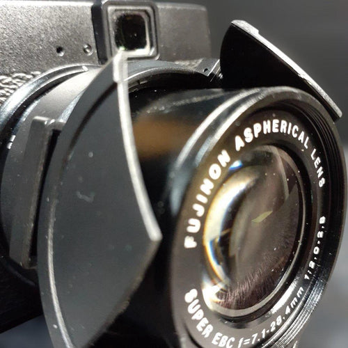 Compact Digital Cameras Fujifilm X10