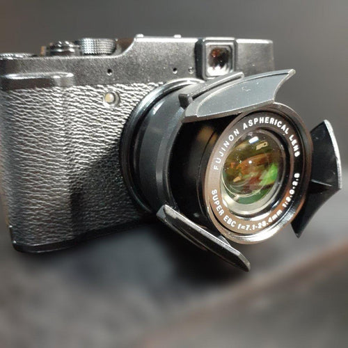 Compact Digital Cameras Fujifilm X10