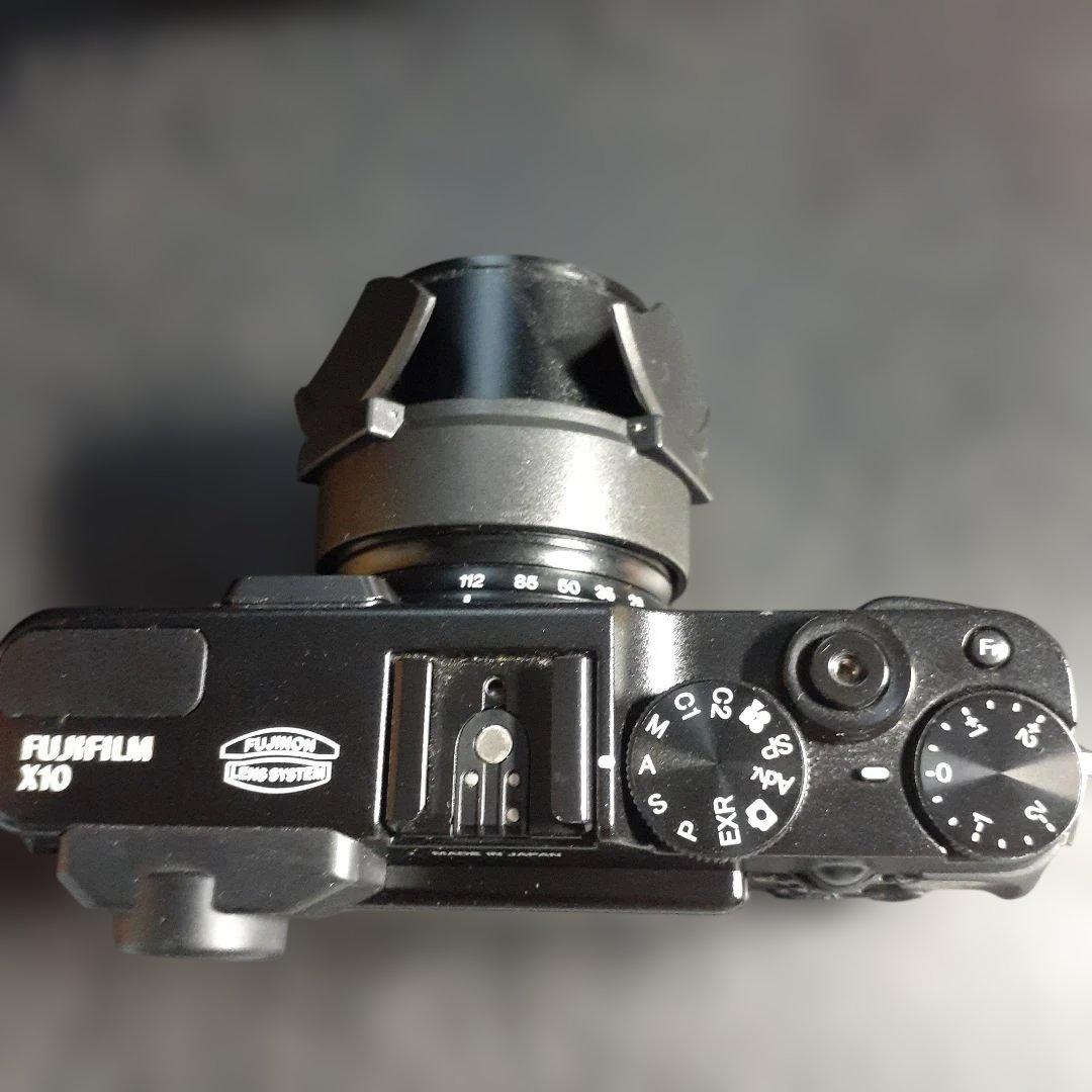Compact Digital Cameras Fujifilm X10