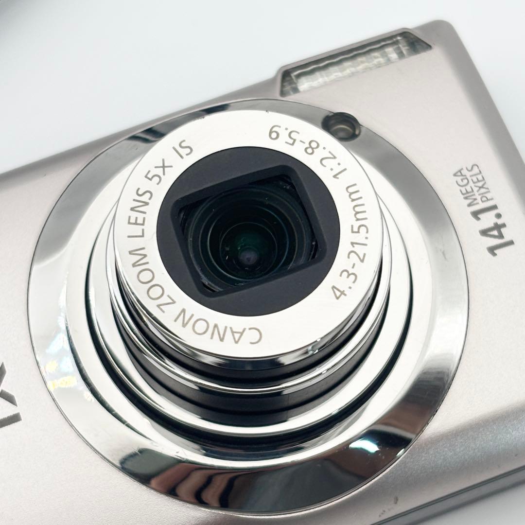 Canon Compact Digital Camera Ixy 10S