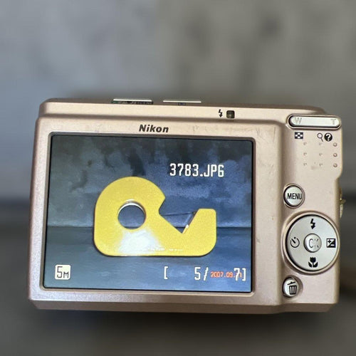 Nikon Compact Digital Camera Coolpix L15