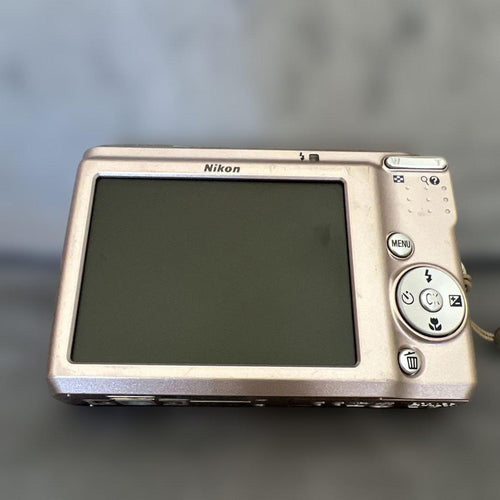 Nikon Compact Digital Camera Coolpix L15