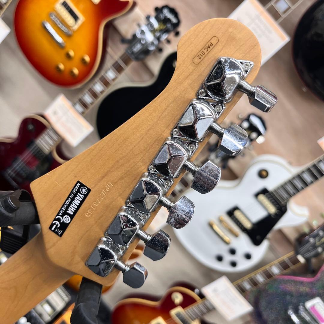 Electric Guitar 10668 Yamaha Pacifica Pac012