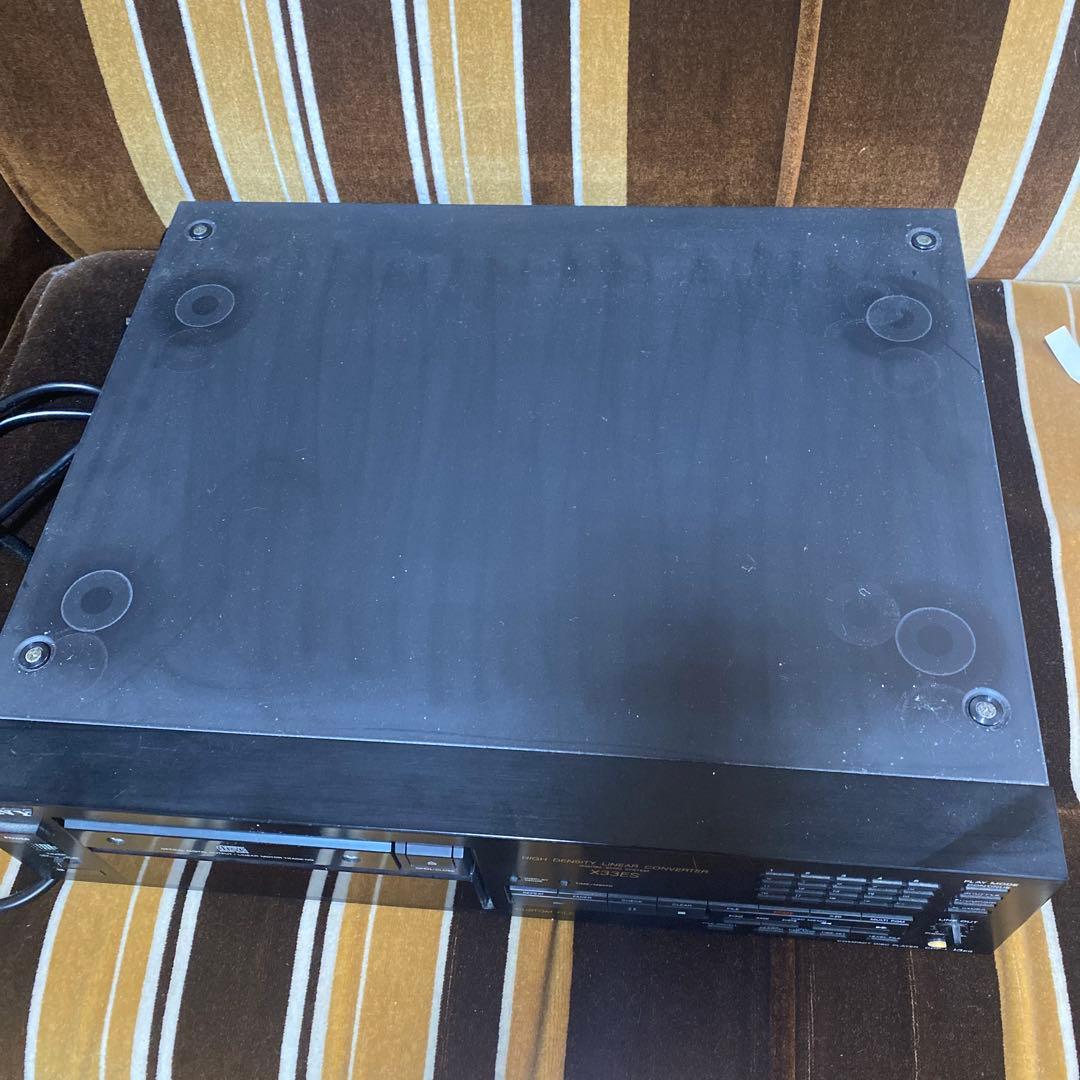 Sony Cd Sacd Player Cdp- 33Es