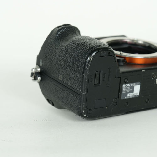 Sony Mirrorless Interchangeable Lips 120,014 7R Iii Ilce-7Rm3 E