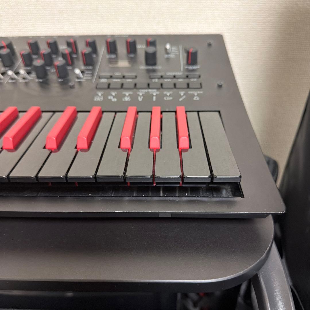 Korg Analog Synthesizer Minilogue Bass