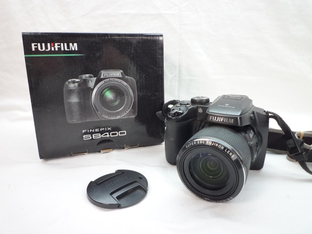 Fujifilm Compact Digital Camera Finepix S8400 44