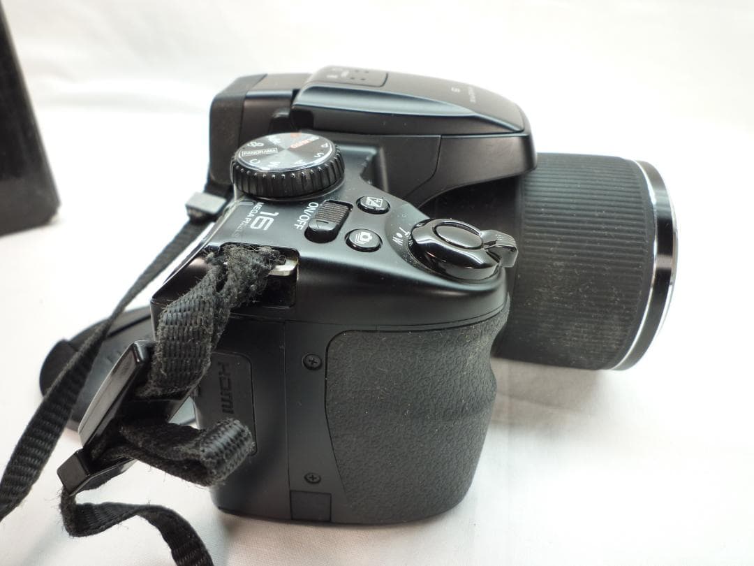 Fujifilm Compact Digital Camera Finepix S8400 44