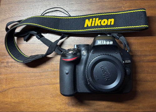 Nikon Digital Slrs D5200 W