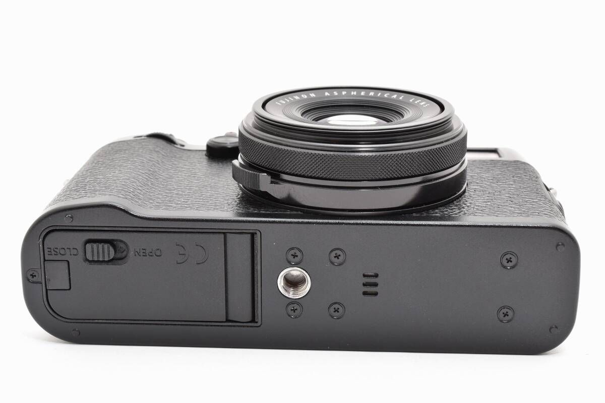 Compact Digital Camera 465 Fujifilm X100F Ym1659 97