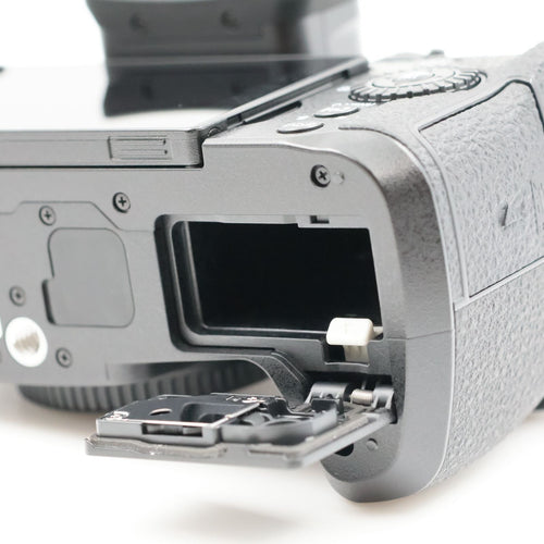Panasonic Mirrorless Interchangeable Lips 2569 Lumix Dc-G99M2