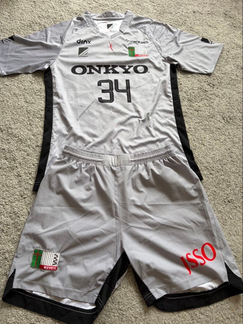 Shirts Wyvern 34 Xl