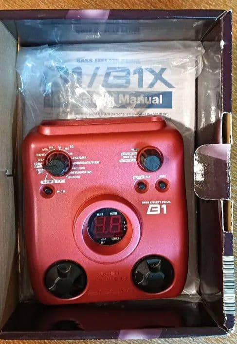 Roland Electric Basses Zoom B1 Bass Effects Pedal